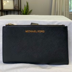 BLACK LEATHER MICHAEL KORS WALLET